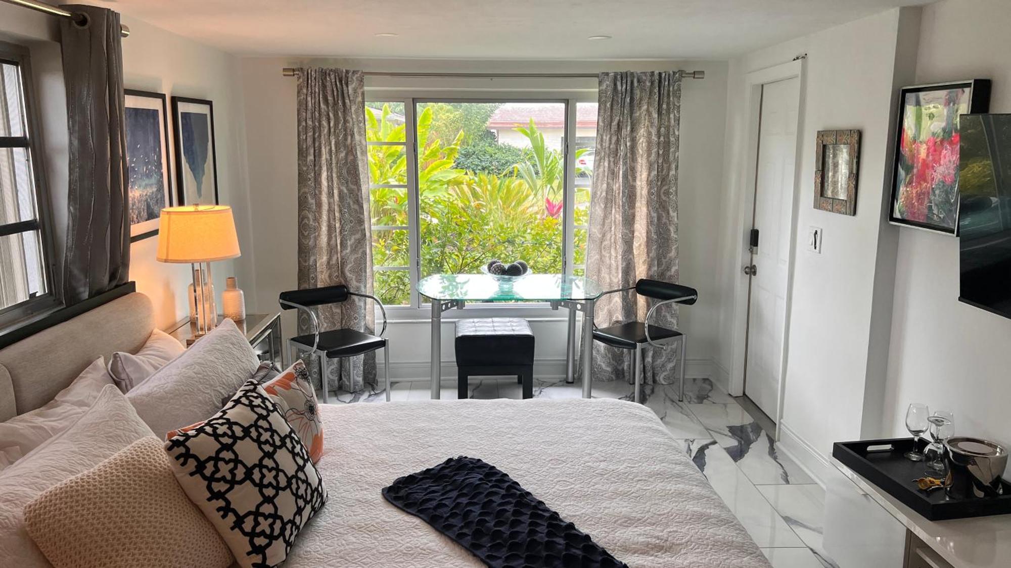 Paradise Gardens-Wilton Manors- Male Only Fort Lauderdale Exterior photo